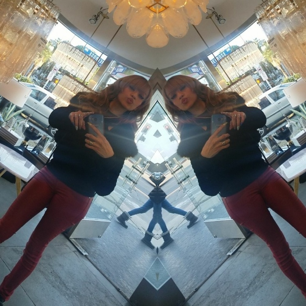 Meet your Posher, Stephany
